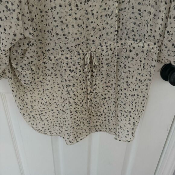 Cabi Gather Blouse sheer loose back adjustable SZ Medium - Picture 7 of 8